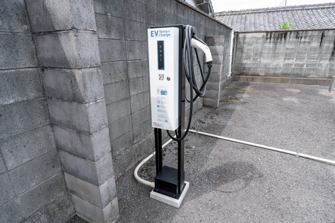 駐車場・EV充電設備